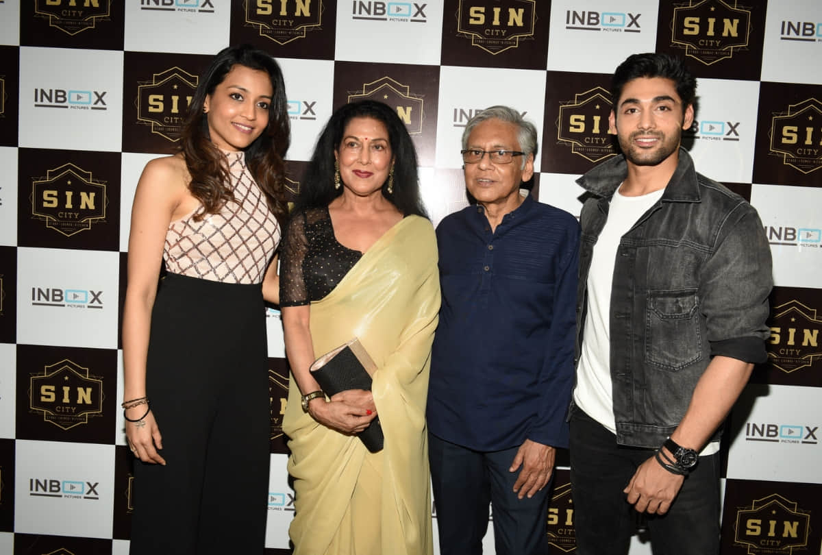 SATISH KAUSHIK BIRTHDAY BASH tusshar kapoor gulshan grover and many stars reached