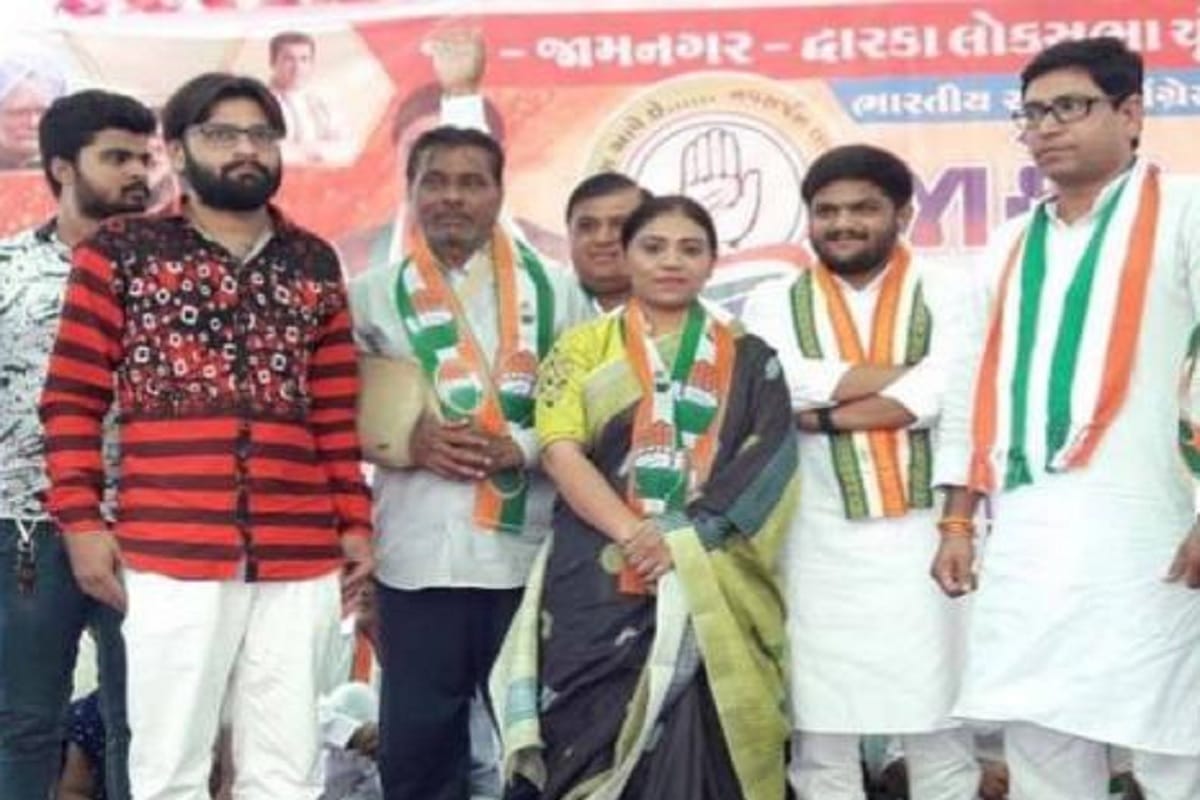 Father and sister of Cricketer Ravindra Jadeja joined Congress