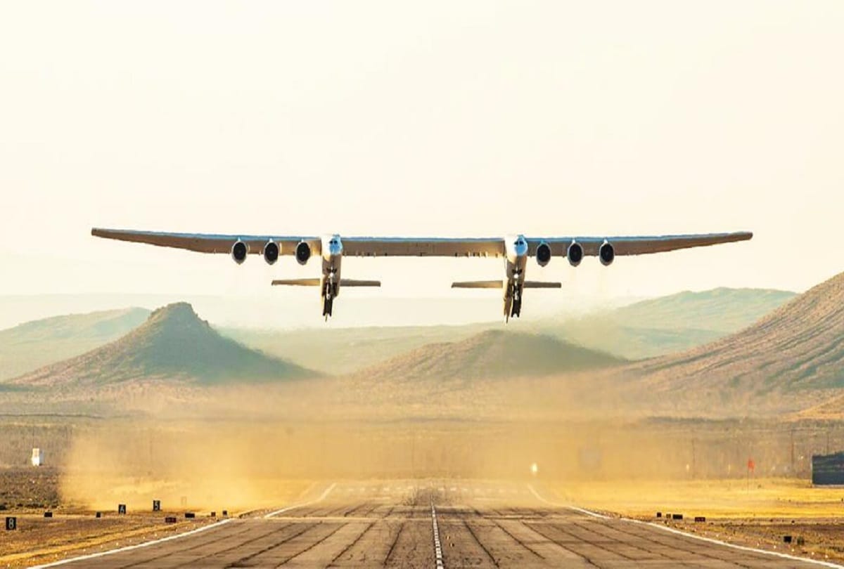 Worlds largest plane stratolaunch makes first flight over the Mojave Desert Viral video