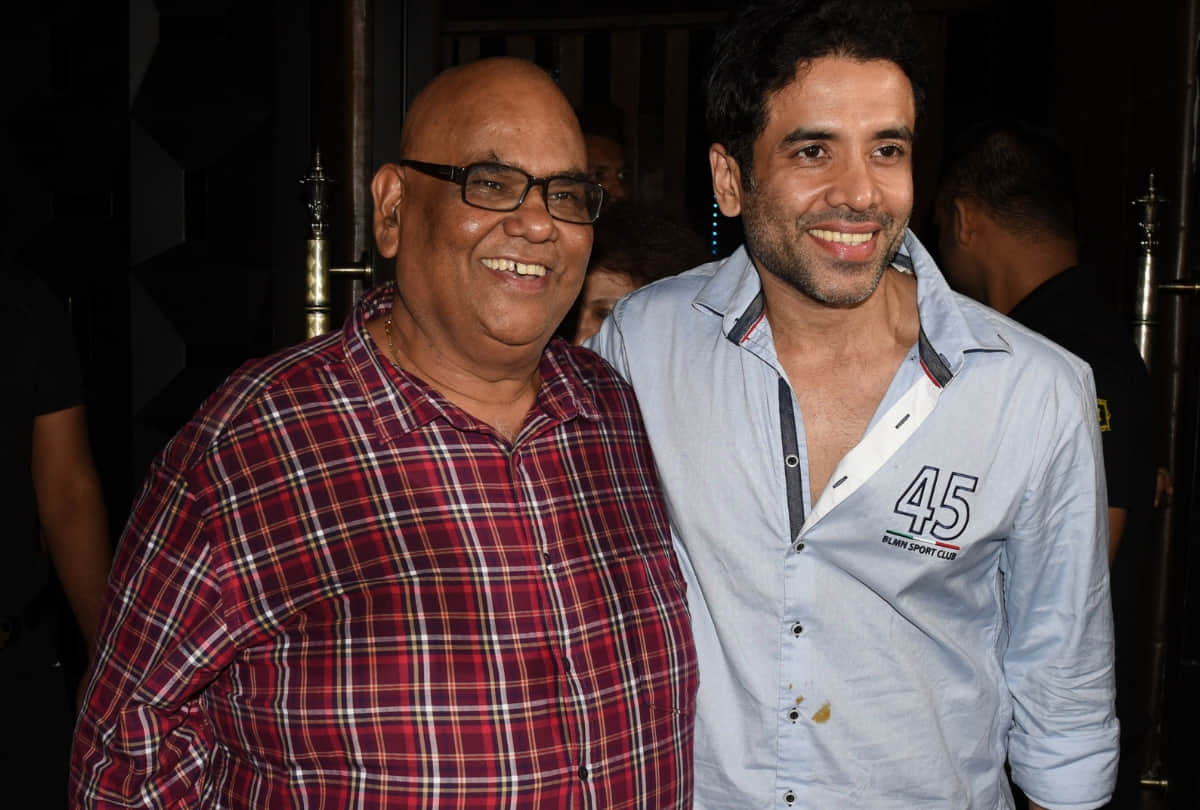SATISH KAUSHIK BIRTHDAY BASH tusshar kapoor gulshan grover and many stars reached
