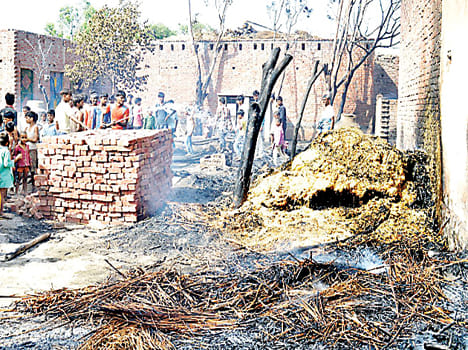 Twenty-two huts burn by fire, loss of millions