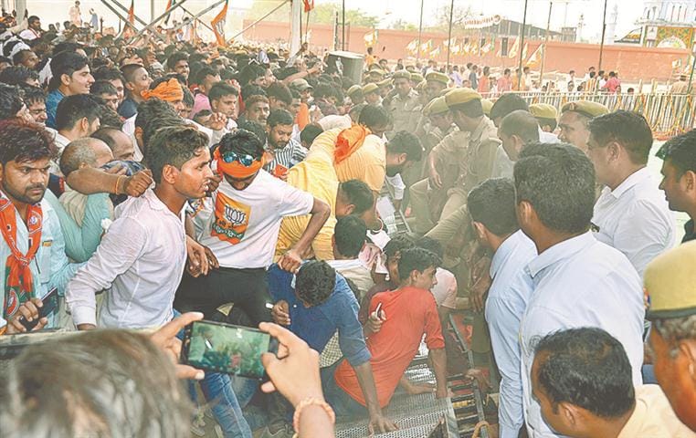 Omission in security: PM was on stage only after sparking, litigation filed
