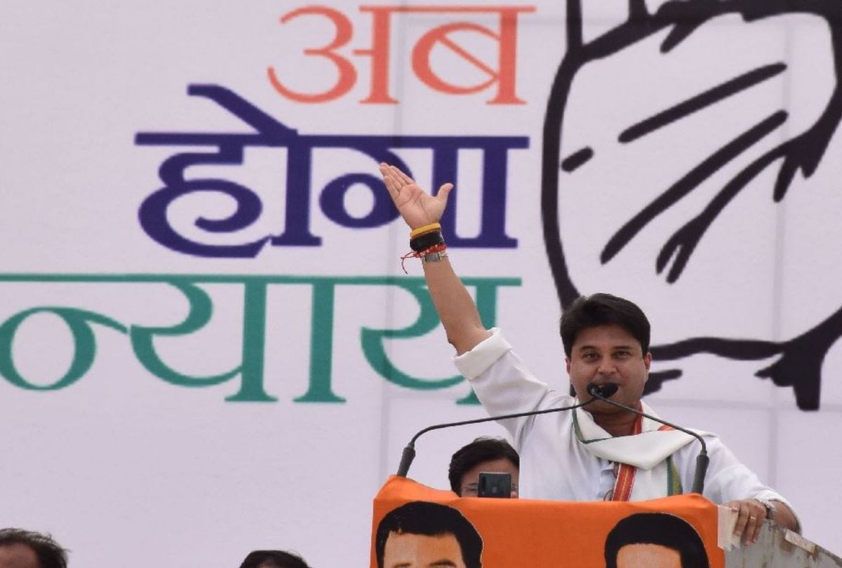 Lok Sabha Elections 2019 Priyanka Rahul Gandhi Addresses Rally in fatehpur sikari constituency