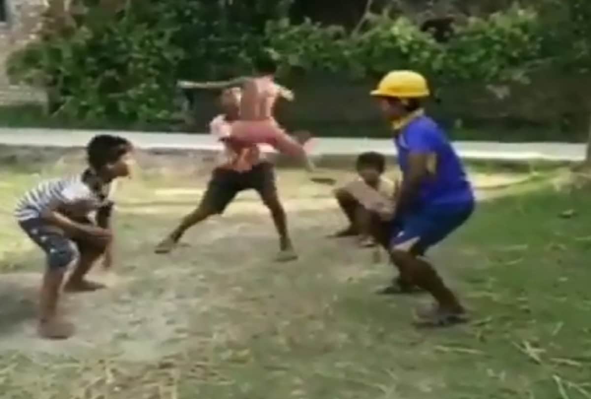 batsman catch out without ball funny cricket video viral new internet sensation