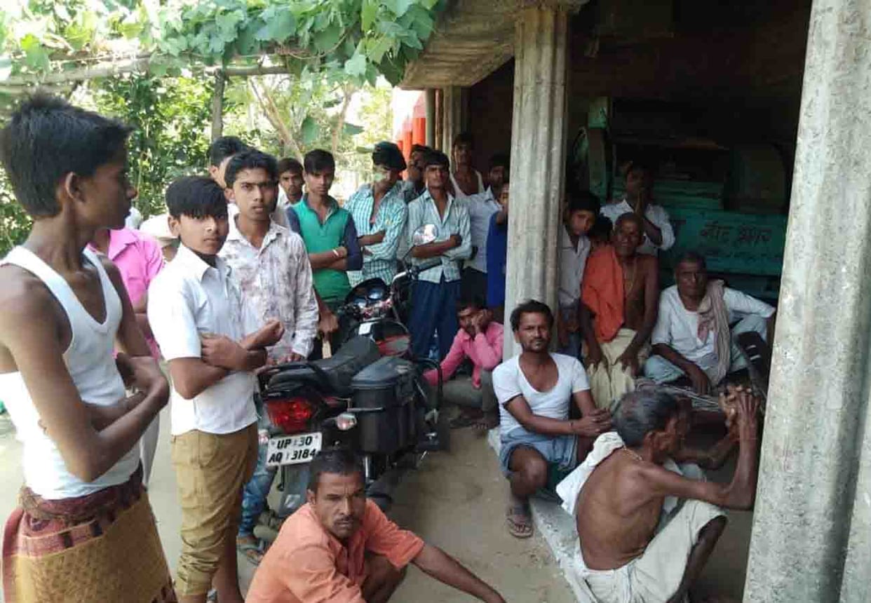 woman set fire with 18 month child in hardoi
