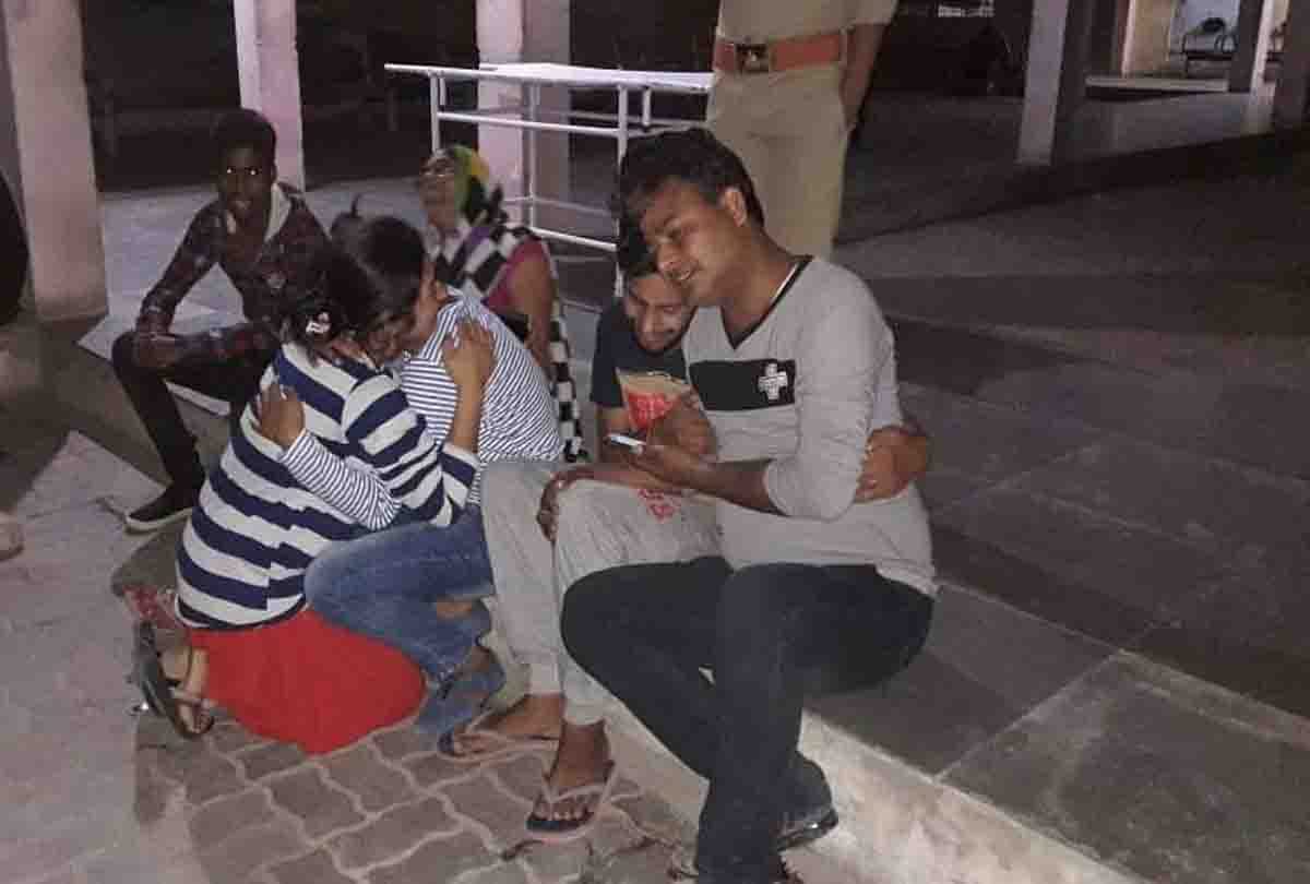 two people died in kanpur lucknow highway