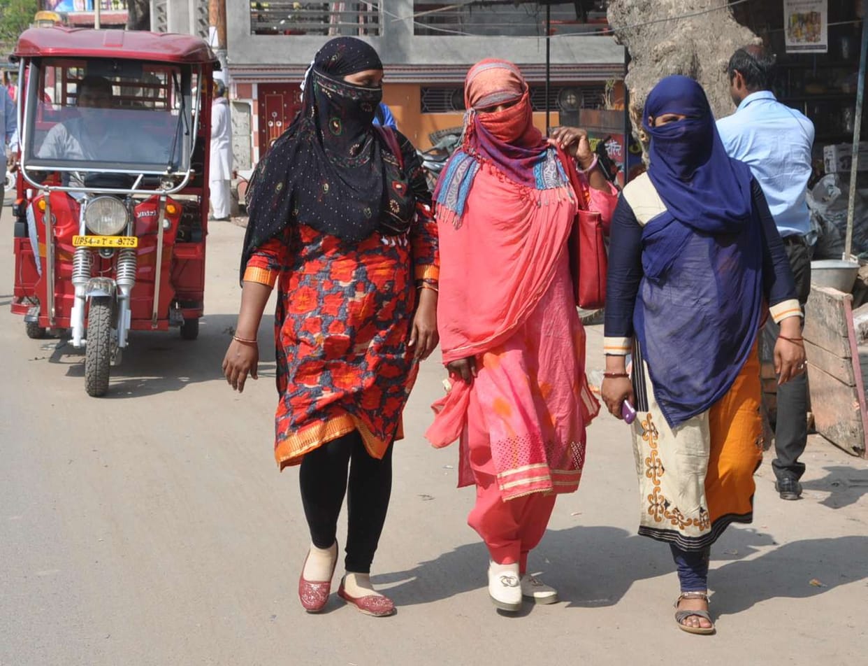 Mercury reached 42 degrees, incessant to heat