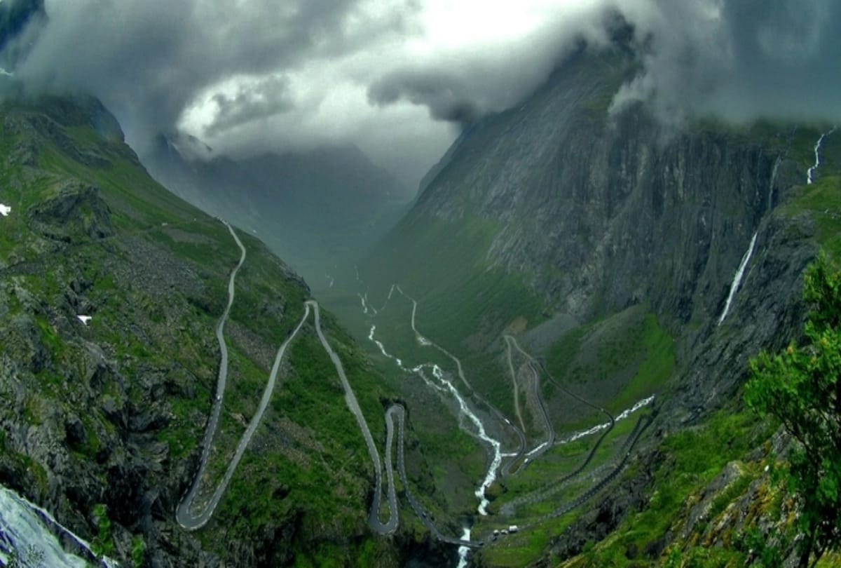 tips for bike riding during monsoon in hindi