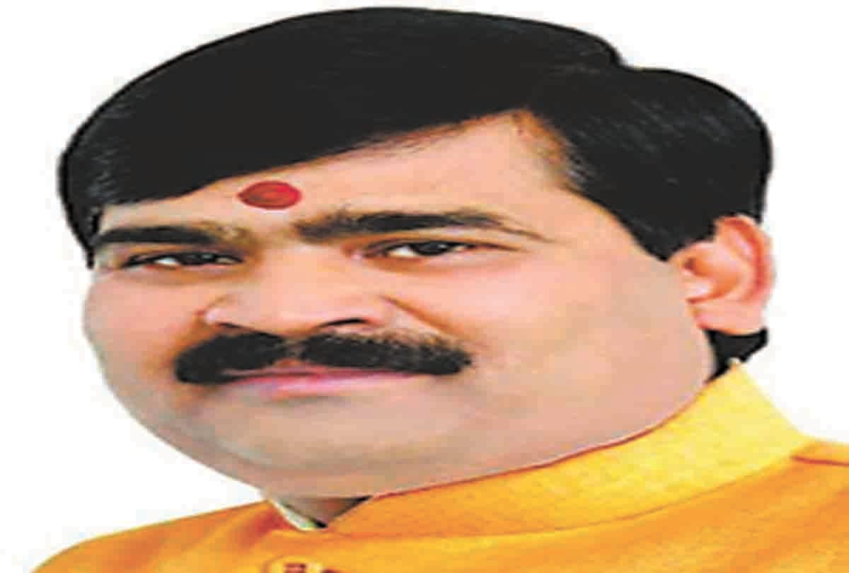 BJP overpriced Pratapgarh seat, Suspense, Sammelal Gupta to contest election
