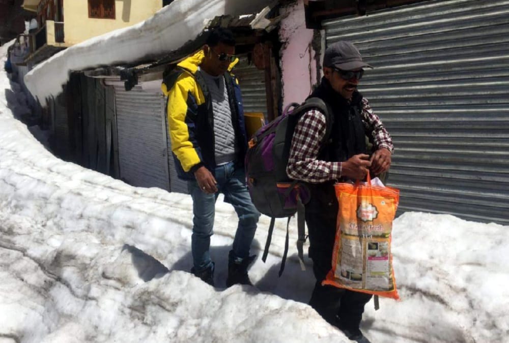 snowfall in kedarnath badrinath hemkund