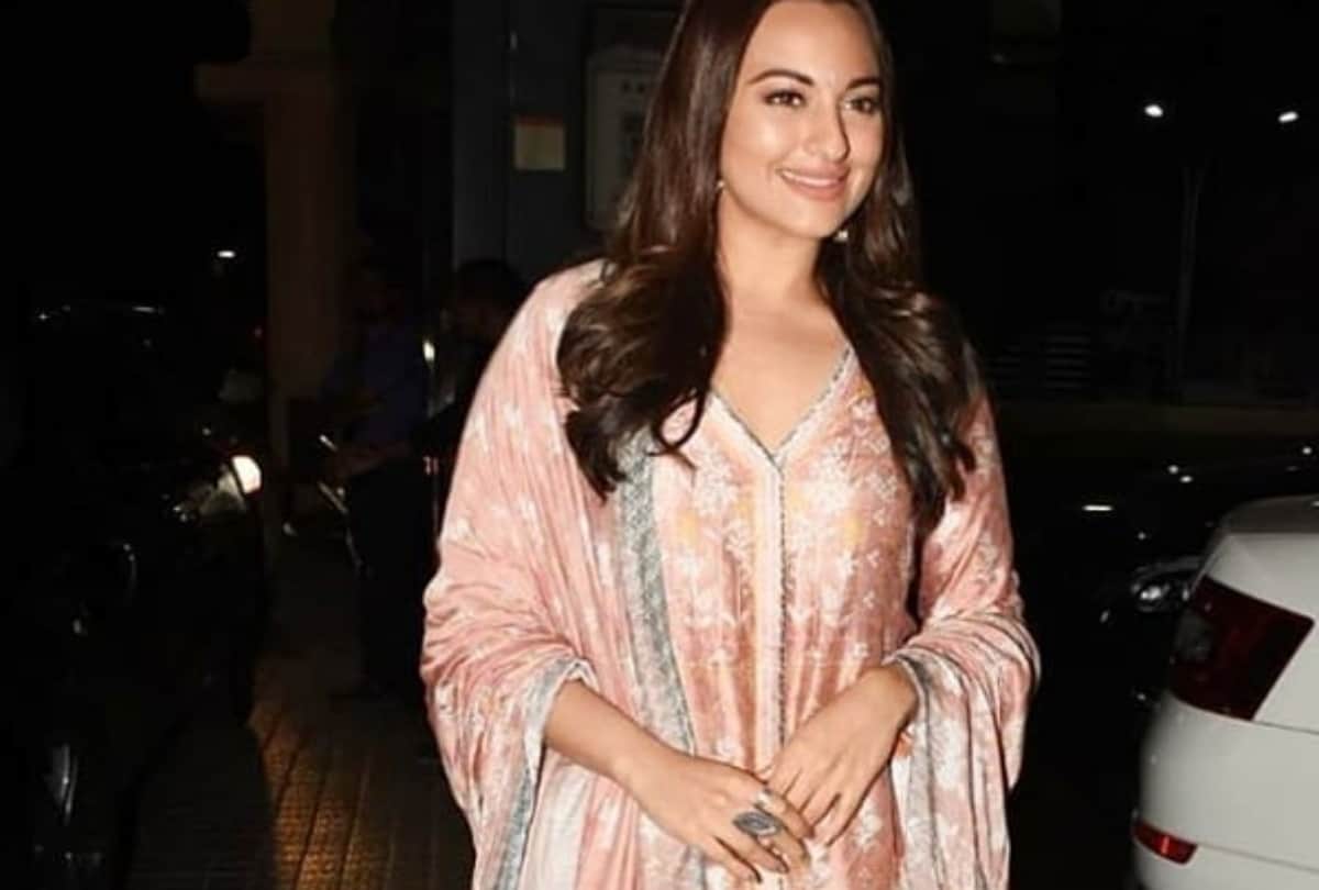 UP NEWS: Moradabad police reached at Sonakshi Sinha house to inquire in fraud case