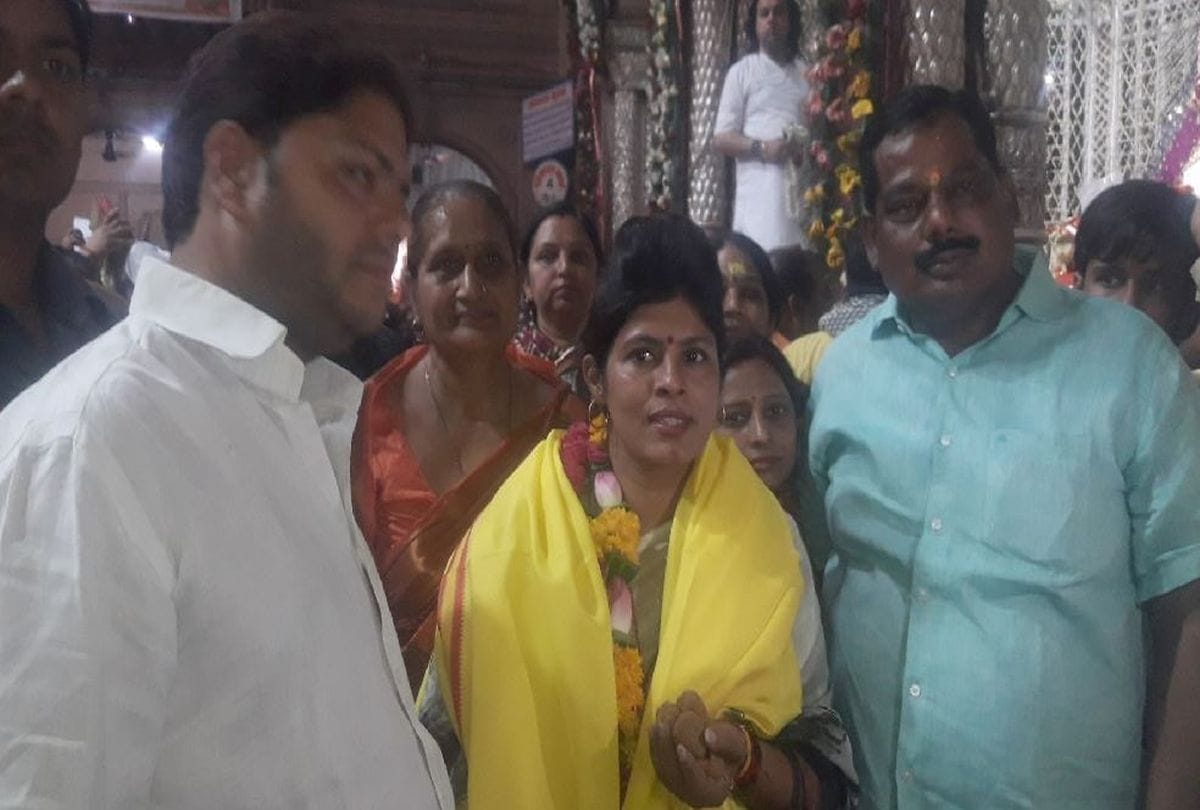 lok sabha elections up minister swati singh reach banke bihari temple vrindavan