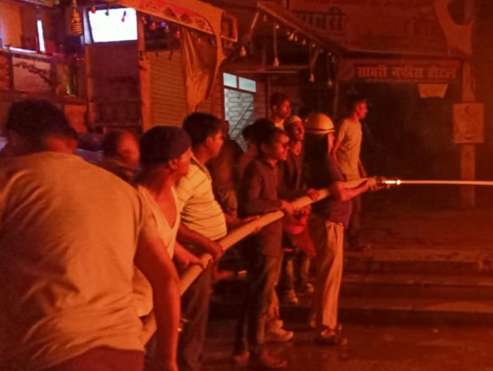 big fire in piran kaliyar market uttarakhand