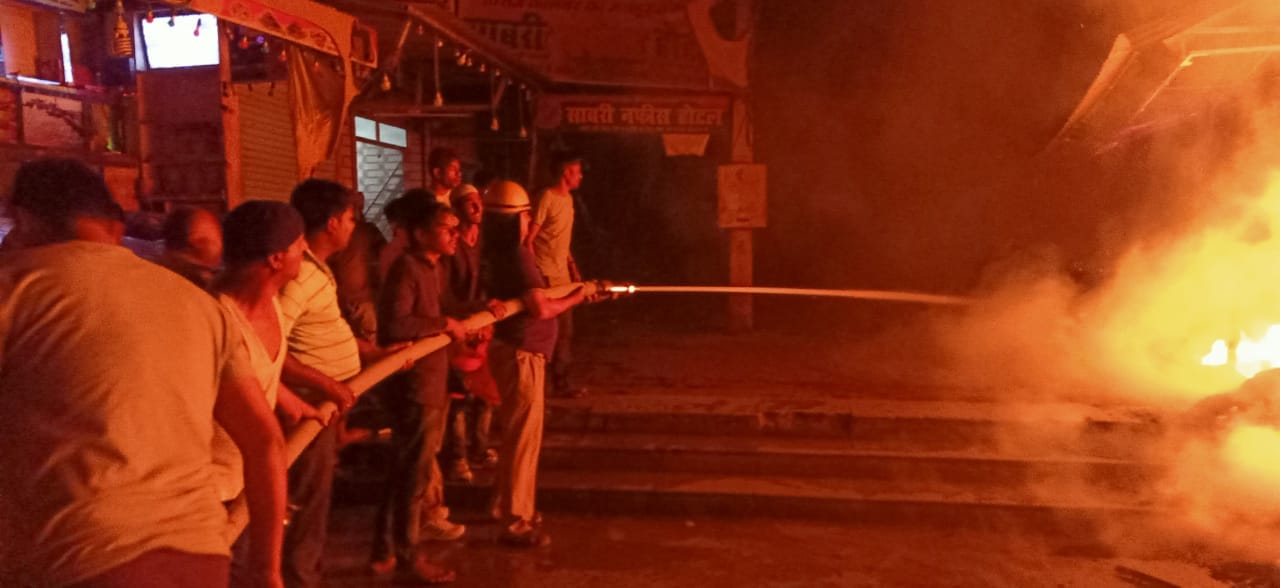 big fire in piran kaliyar market uttarakhand