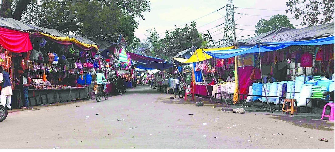 devotee reached to Maa Poornagiri Dham on tuesday