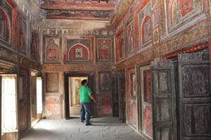 rani mahal remember for jhansi queen