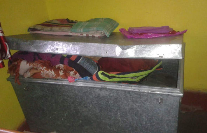 डाडामंडी में चोरों ने बंद घर के ताले तोड़ नगदी और बर्तन किए चोरी