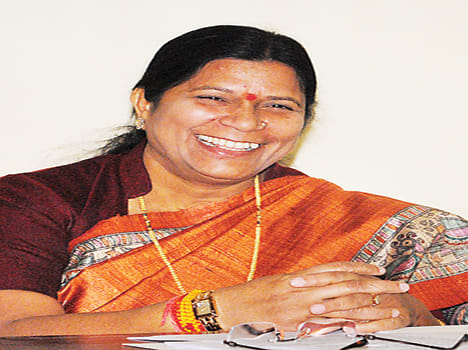 MLA Sarita Bhadauriya gave memorandum to SSP for report on Azam