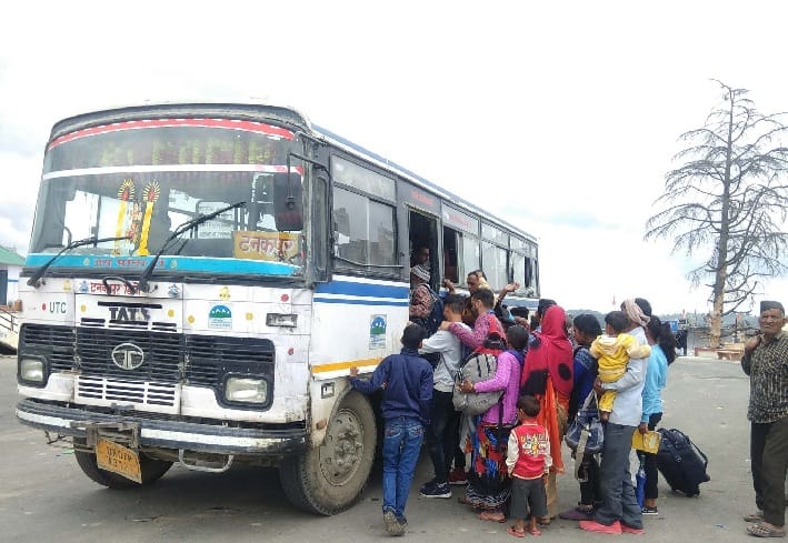 Trouble of the returning passengers