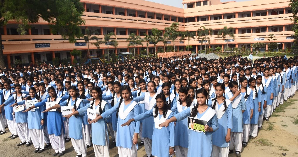 लेते हैं शपथ, घर से बूथों तक पहुंचाएंगे परिवार
