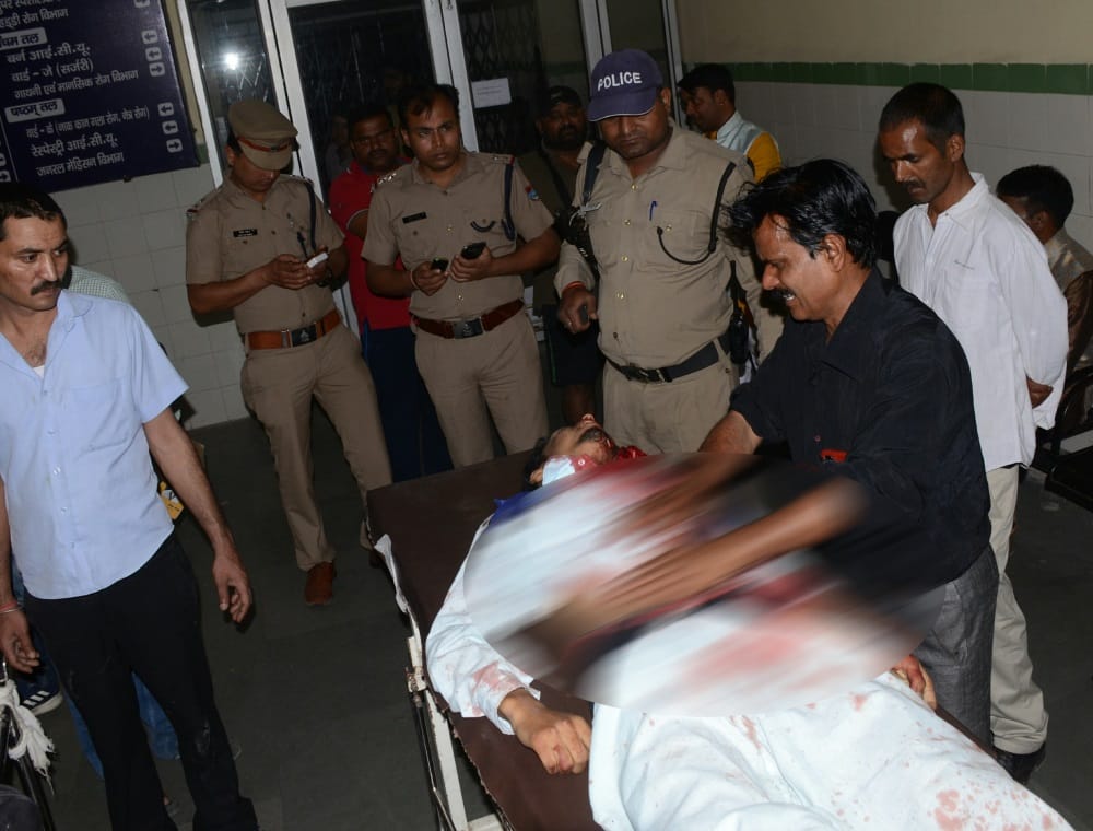 car crushed five person in haldwani uttarakhand