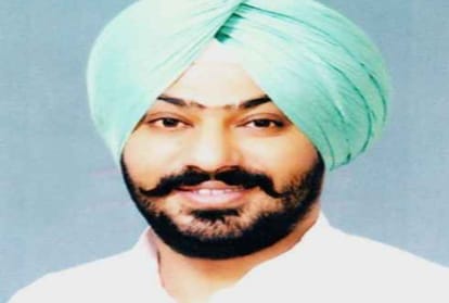Rebel leader and former deputy mayor Harish Janartha back in congress
