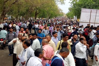 Agra Lok Sabha Election 2019 departure of polling parties today