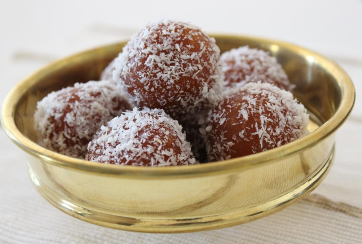 low calorie dry gulab jamun recipe
