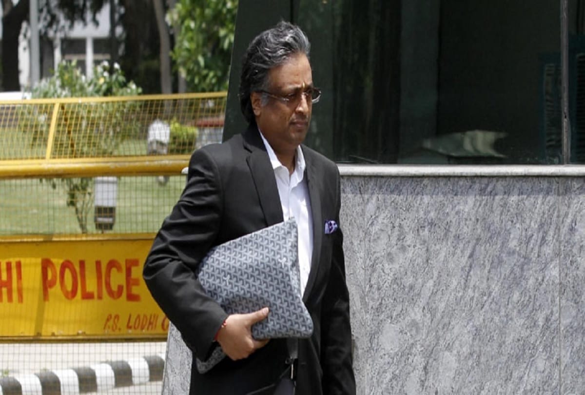 CBI arrests lawyer gautam khaitan in 2008 embraer bribery case