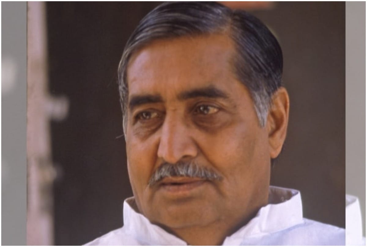 Former Madhya Pradesh CM Kailash Joshi wife tara devi dies