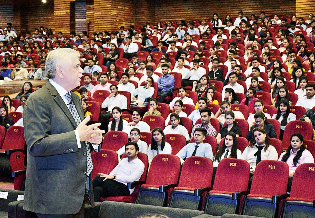 Management tips given by management guru Richard