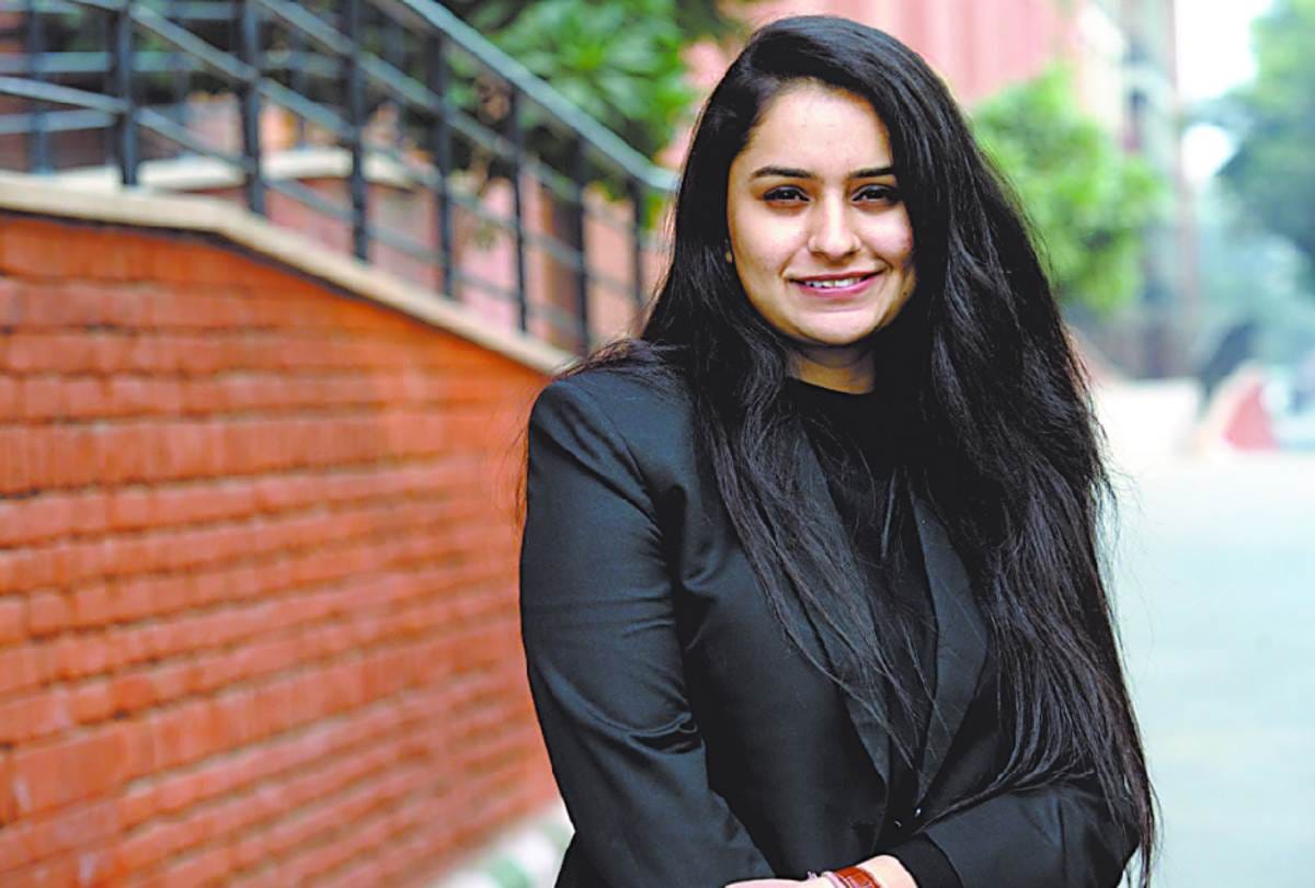 know about student niharika singh