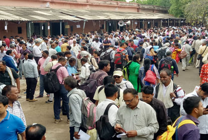 Agra Lok Sabha Election 2019 departure of polling parties today