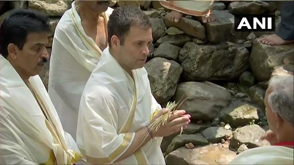 Lok Sabha Chunav 2019:Congress President in Wayanad offering prayers at Thirunelli temple