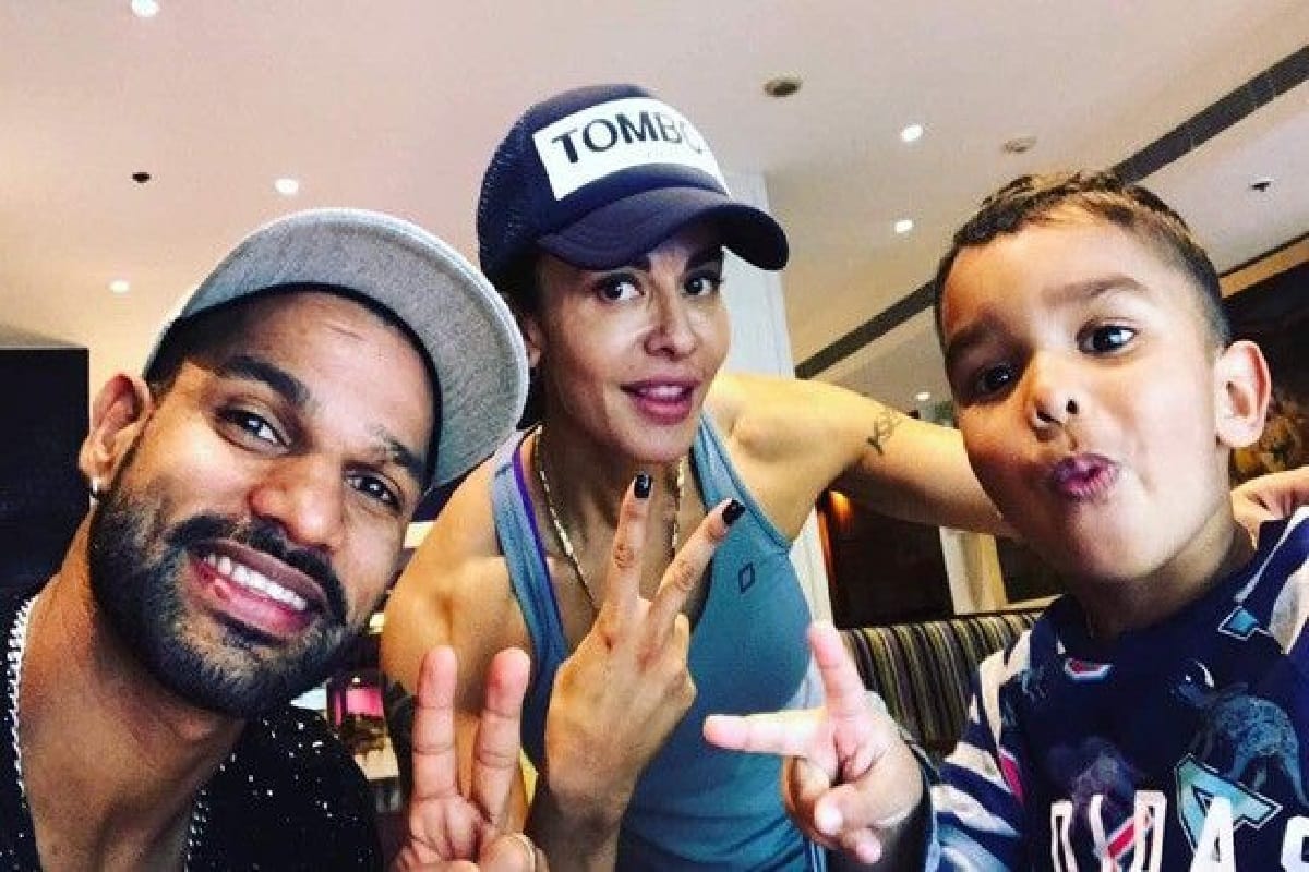 cricketers who married with divorced women