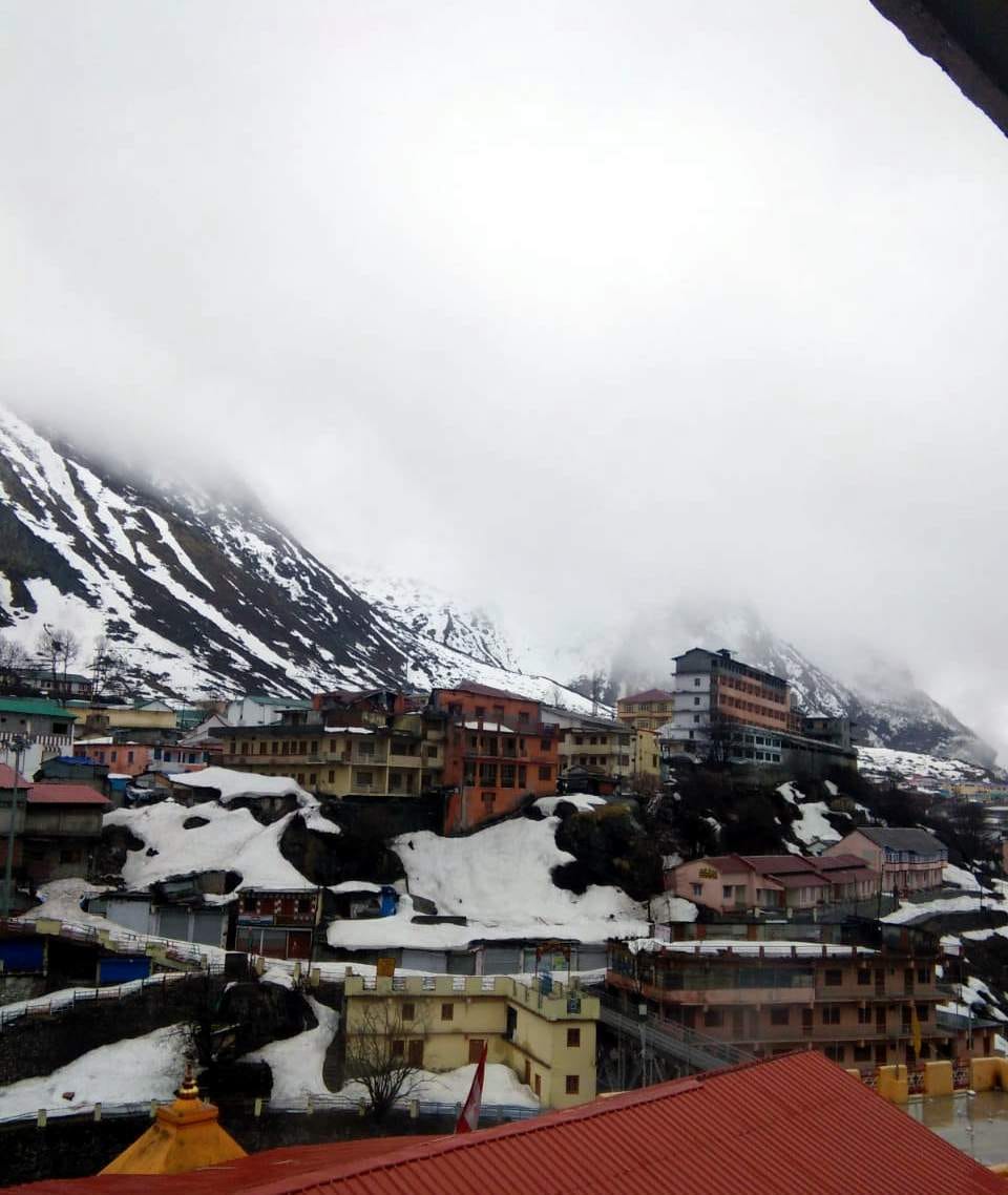 snowfall in kedarnath badrinath hemkund