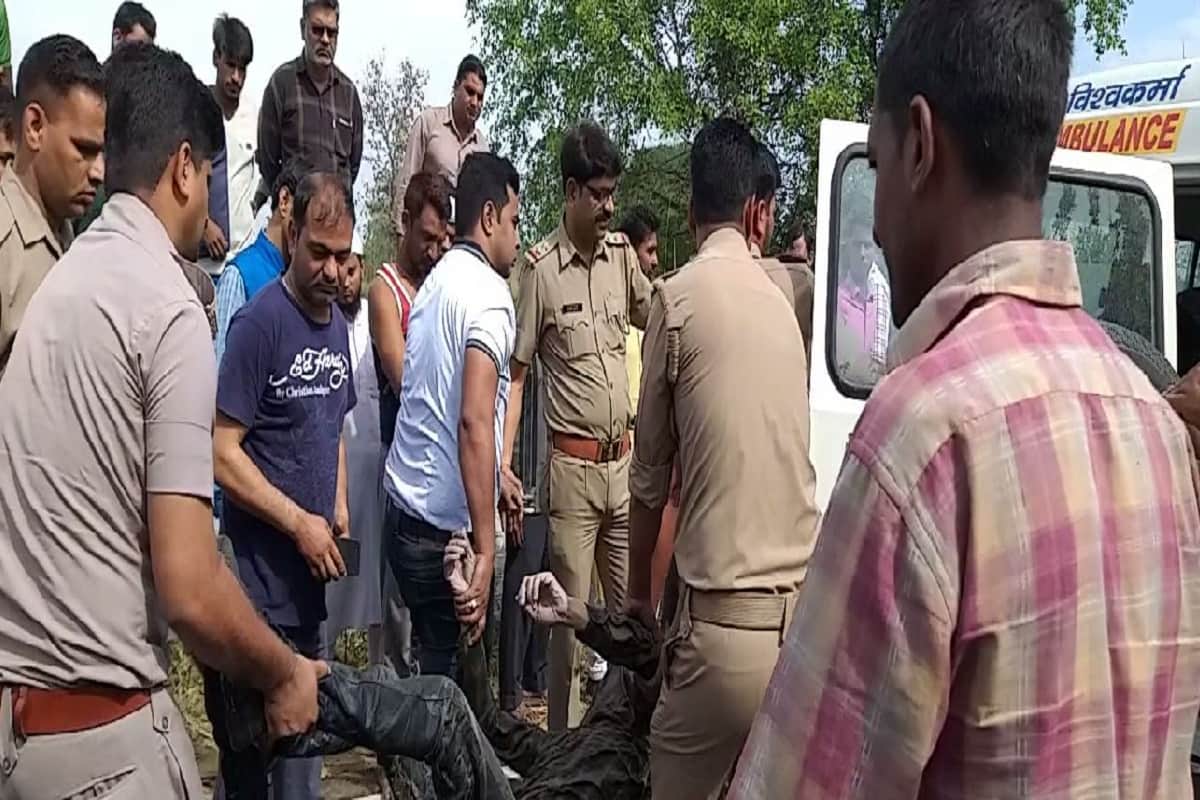 Scorpio car fall in khatauli gang canal at muzaffarnagar and three friend dies