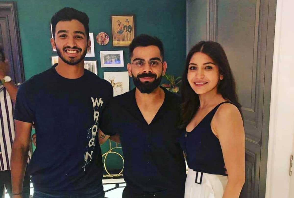 anushka sharma and virat kohli host dinner for rcb cricketers
