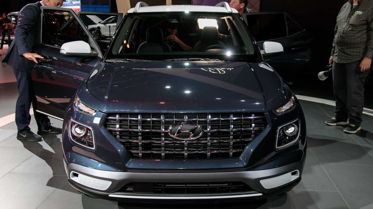 Hyundai Venue vs Hyundai creta, Read the engine, specifications and Features