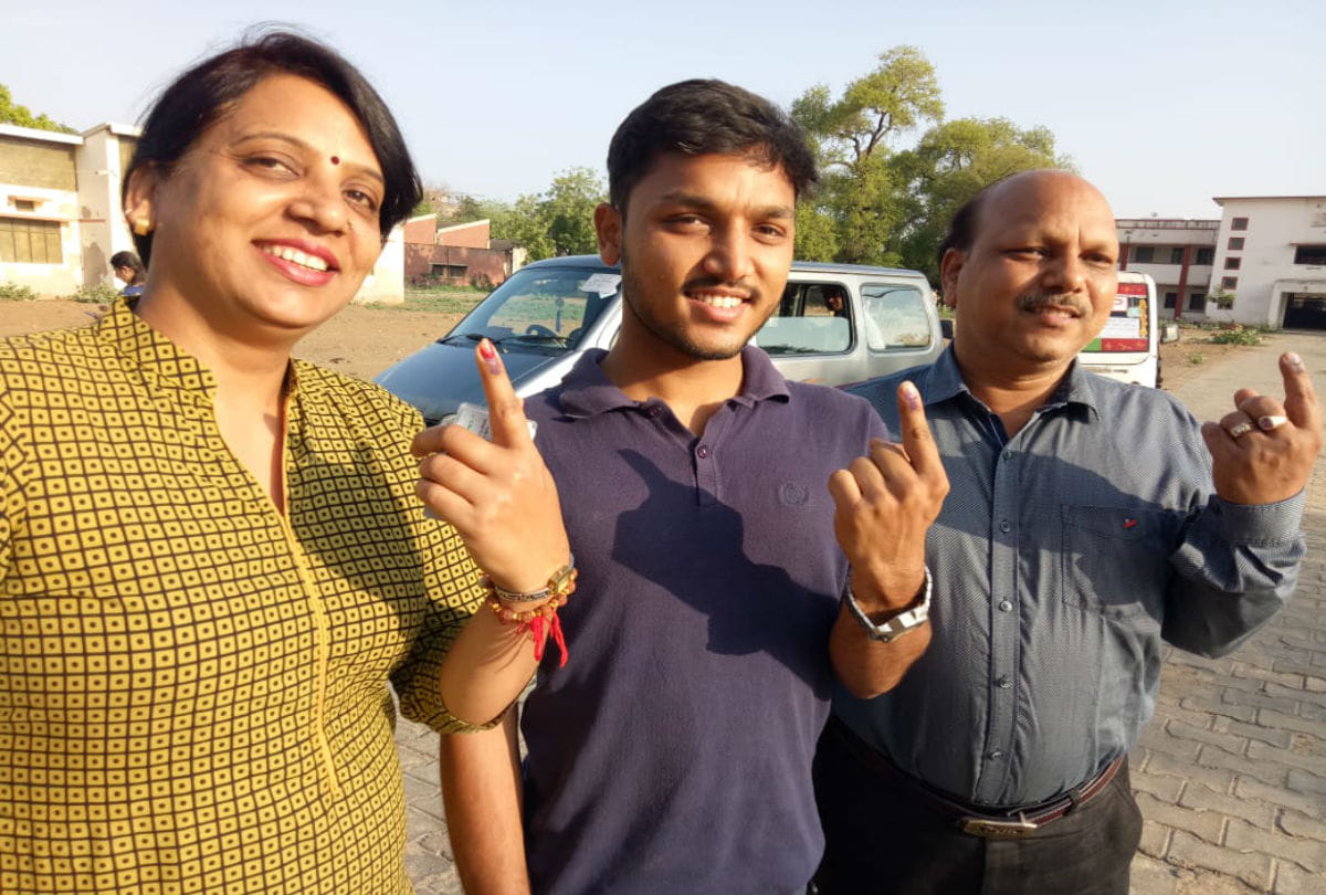 Agra Lok Sabha Election 2019 Live Voting News Update Today