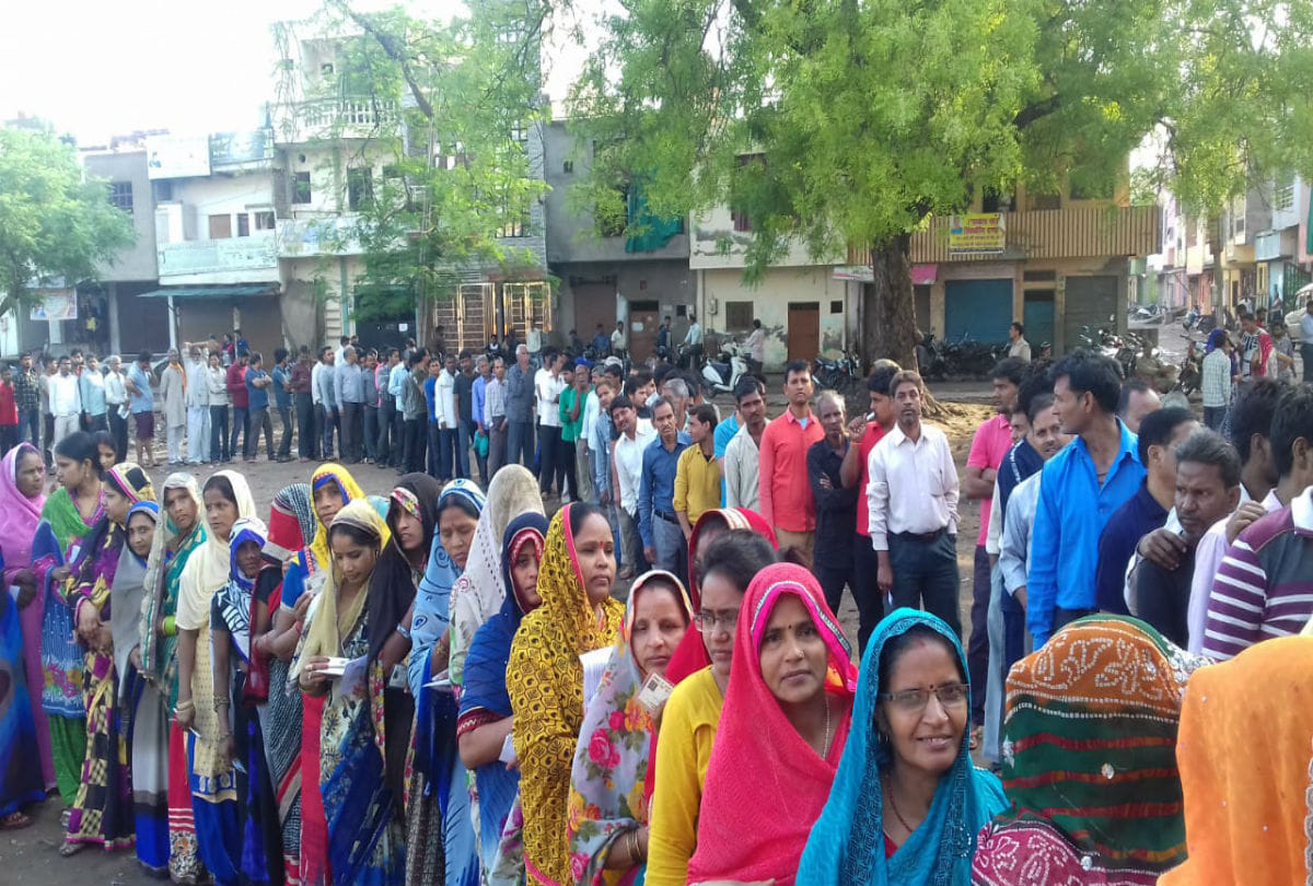 Agra Lok Sabha Election 2019 new born baby named voter