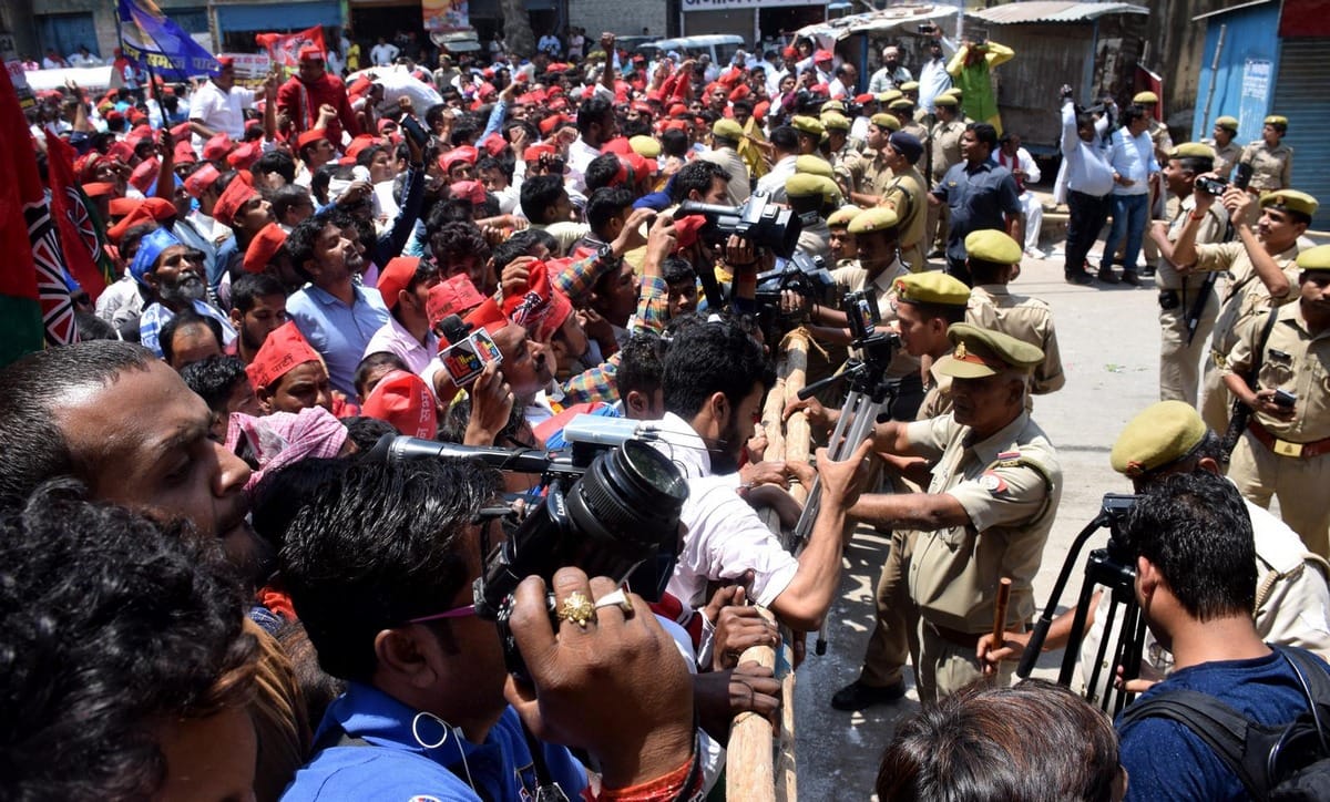 Loksabha election 2019 : Pictures of Akhilesh yadav nomination in azamgarh