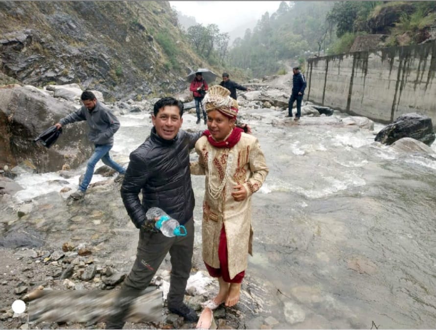 Groom gone in this village Through danger path for Marriage with bride in chamoli