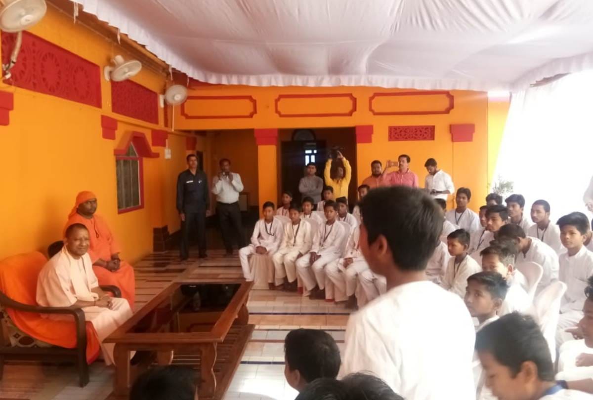 cm yogi adityanath worships goddess patan in balrampur now leaves for varanasi