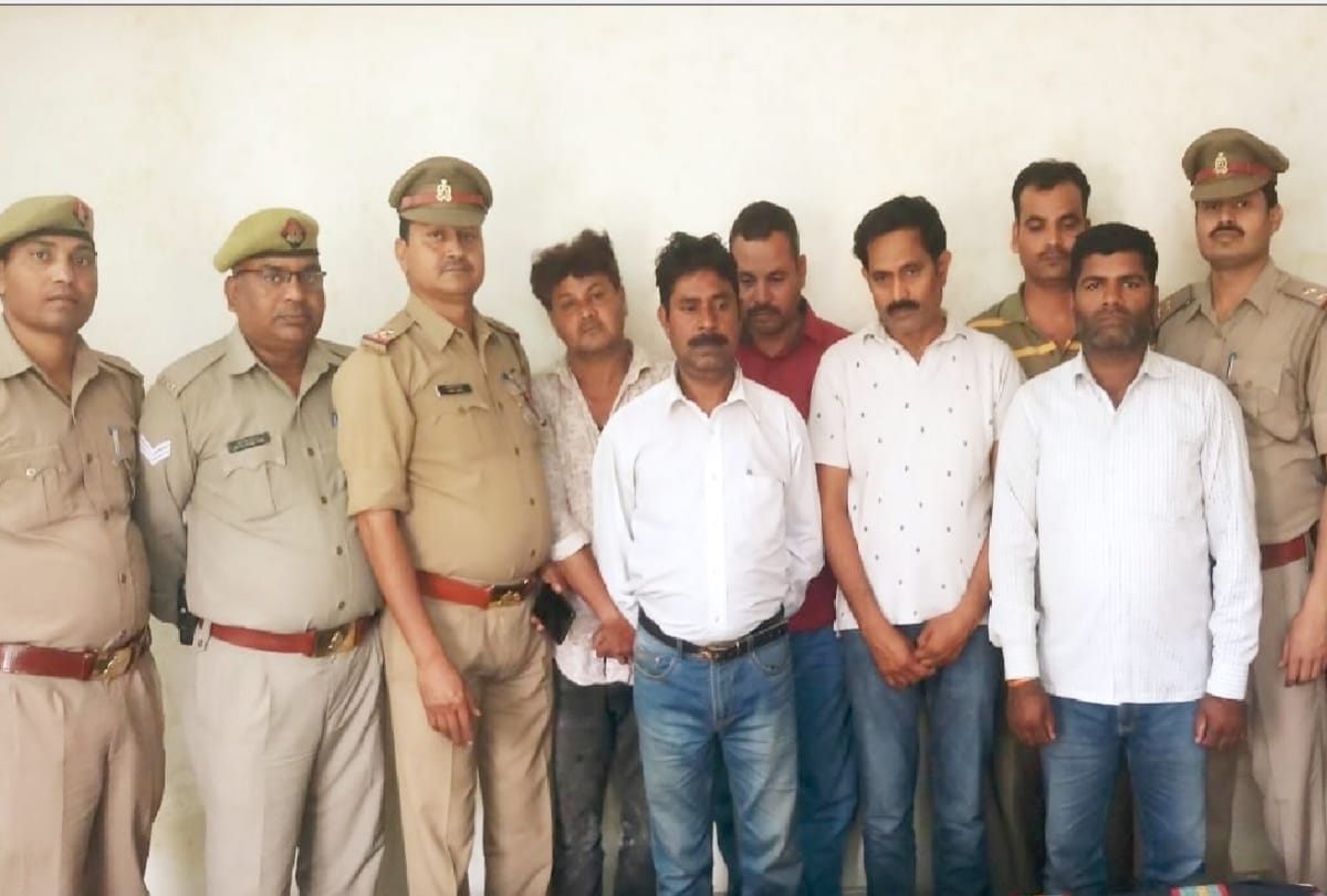 six arrested for fake degree of law selling for nine lakh rupees