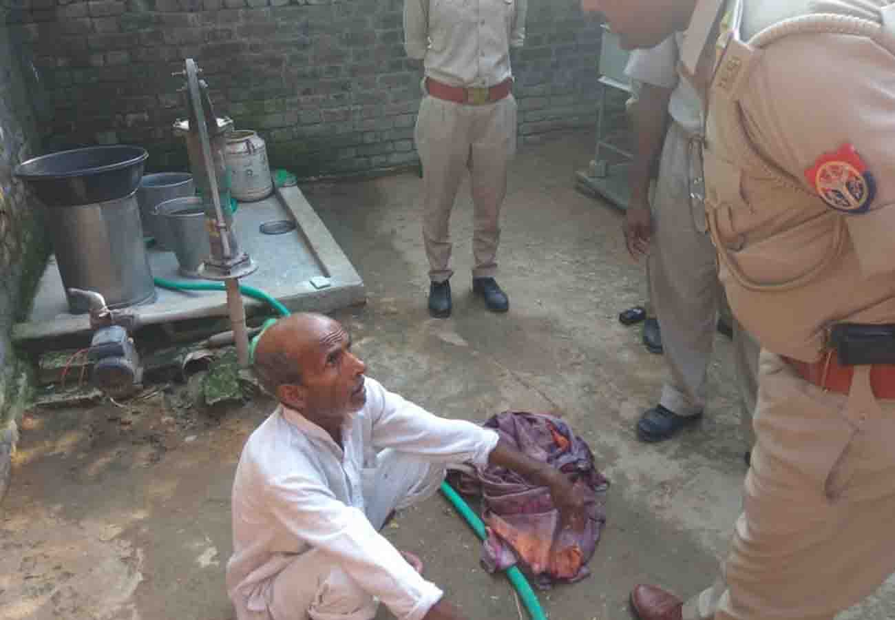 man shot his wife and children in auraiya