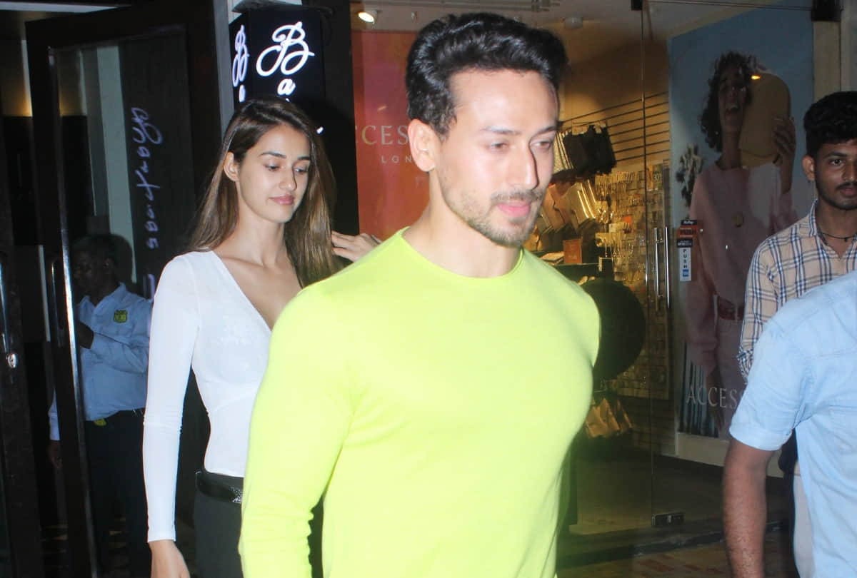 singer mel b lost eye sight and arjun rampal shares romantic picture with girfriend