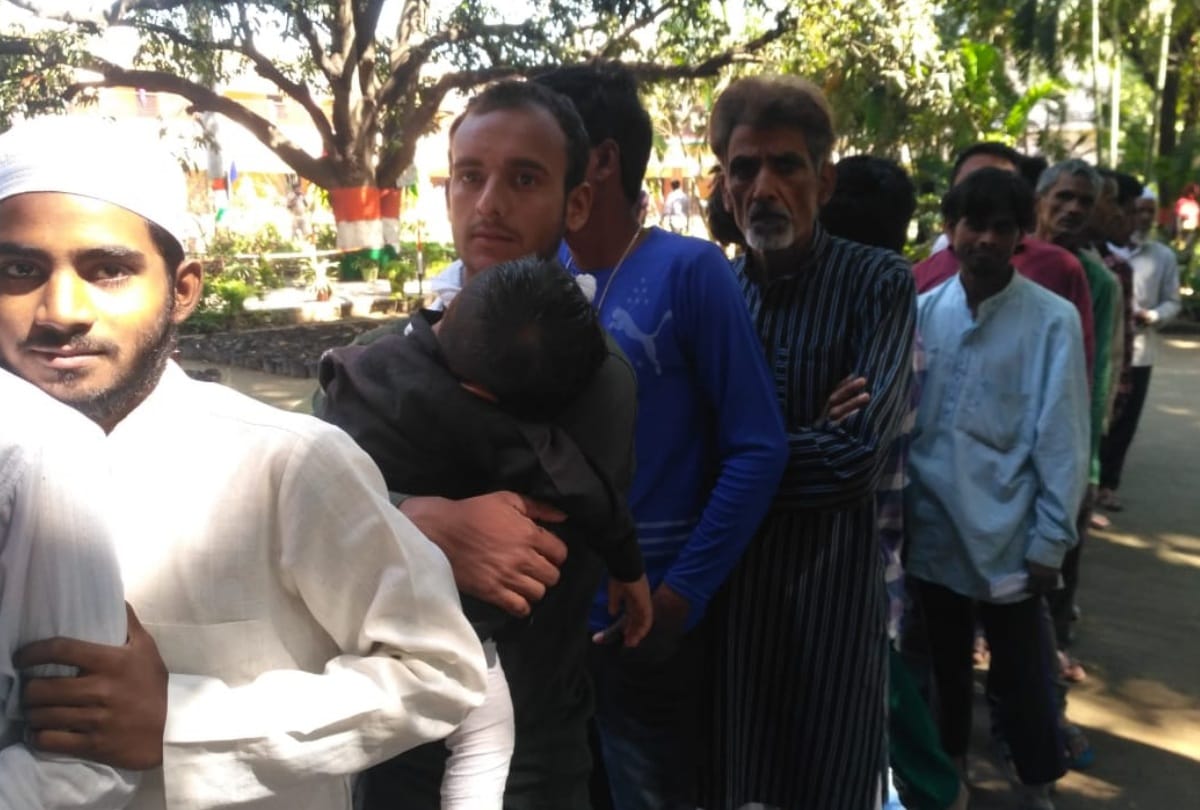 Lok Sabha elections 2019 booth employees in bulandshahr ask to whom voting send back some voters