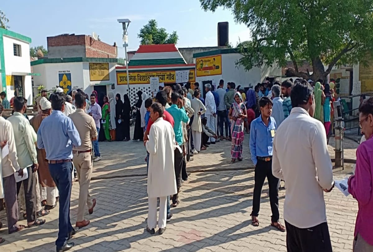 Lok Sabha elections 2019 booth employees in bulandshahr ask to whom voting send back some voters