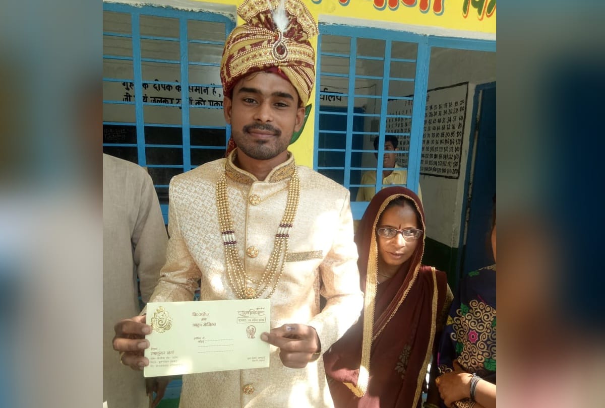 lok sabha elections 2019 groom voted before taking baraat says country future bigger than mine